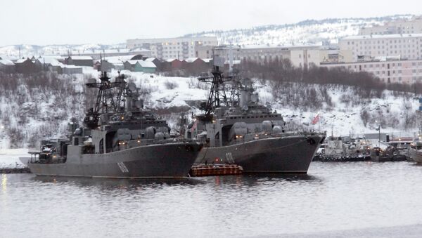 Navios russos em Severomorsk - Sputnik Brasil