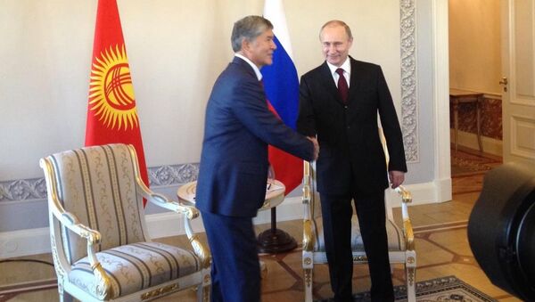 Putin and Atambayev - Sputnik Brasil