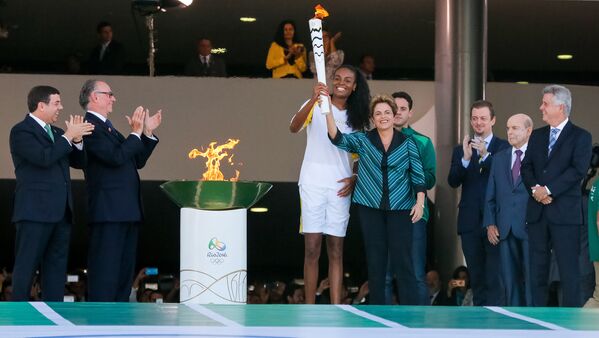 Tocha Olímpica no Brasil - Sputnik Brasil