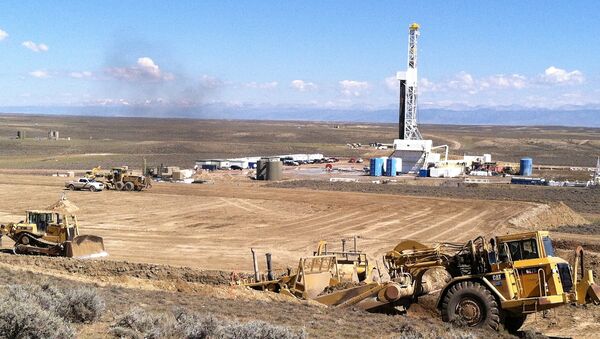Fracking (fraturamento hidráulico) no estado de Wyoming, EUA - Sputnik Brasil