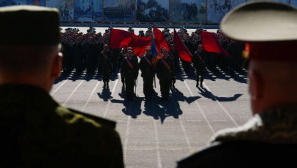 Militares ensaiam para a Parada da Vitória - Sputnik Brasil
