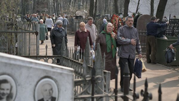 Cemitério em Moscou - Sputnik Brasil