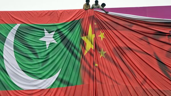 Bandeiras de Paquistão e China - Sputnik Brasil