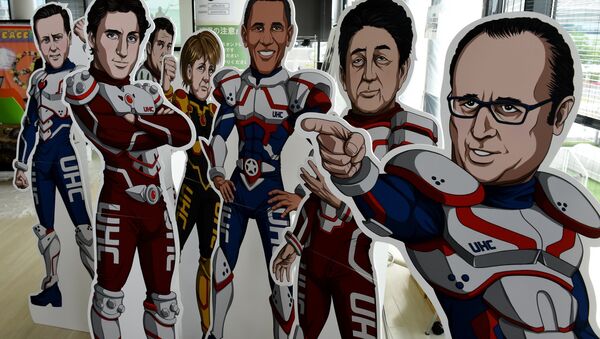 Imagens estilizadas dos líderes do G7 em fatos de super-heróis de uma ONG durante a cúpula do G7 na cidade de Ise, Japão, 26 de maio de 2016 - Sputnik Brasil