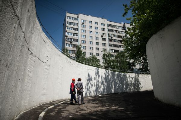 A entrada ao abrigo na rodovia Altufievskoe em Moscou - Sputnik Brasil