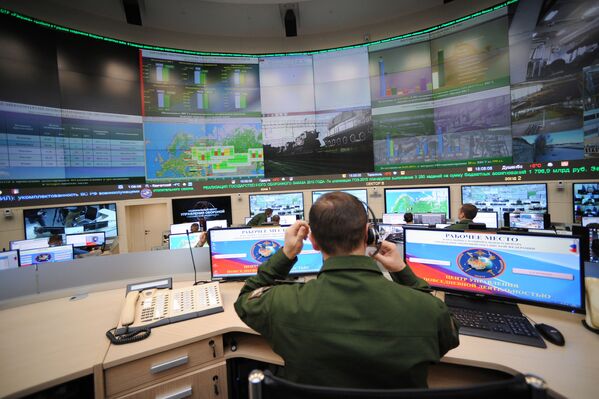 Soldado no centro da gestão das atividades cotidianas das Forças Armadas da Federação da Rússia - Sputnik Brasil