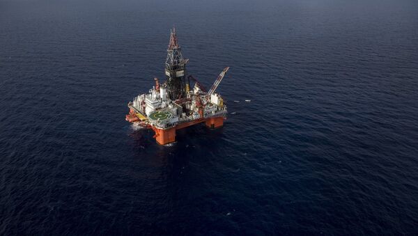Plataforma de petróleo no mar de Veracruz, no México - Sputnik Brasil