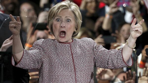 US Democratic presidential candidate Hillary Clinton reacts to the cheers of the crowd at her New York presidential primary night rally in the Manhattan borough of New York City, US, April 19, 2016. - Sputnik Brasil