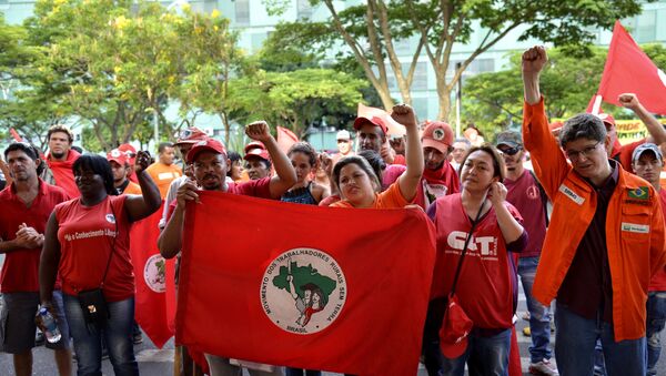 Integrantes do Movimentos dos Trabalhadores Rurais Sem Terra - Sputnik Brasil