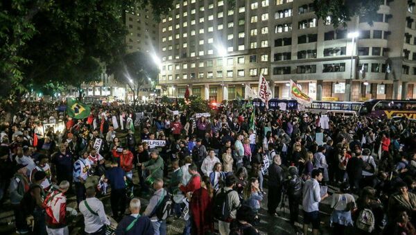 Concentração de manifestantes na Candelária, no Rio de Janeiro - Sputnik Brasil