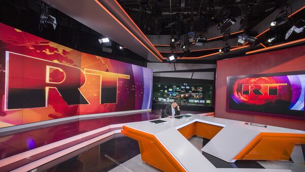Ньюсрум телеканала Russia Today - Sputnik Brasil