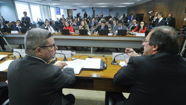 Comissão do Impeachment ouve duas testemunhas em defesa de Dilma - Sputnik Brasil