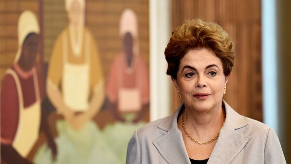 Dilma Rousseff, a presidente afastada - Sputnik Brasil