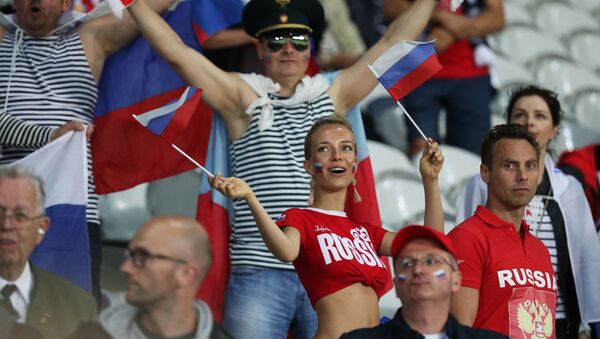 Torcedores russos no Euro 2016 - Sputnik Brasil