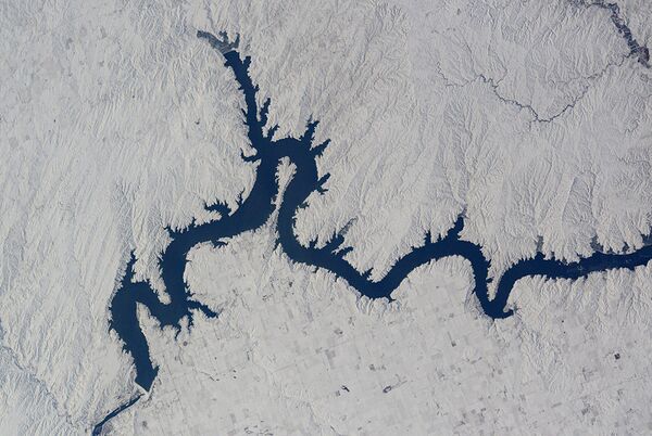 O rio Missouri (EUA) e a barragem Oahe - Sputnik Brasil