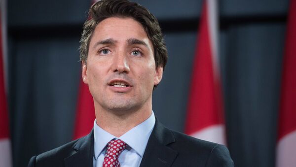 Canadian Liberal Party leader Justin Trudeau speaks at a press conference in Ottawa on October 20, 2015 after winning the general elections - Sputnik Brasil