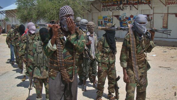 Combatientes de Al Shabab en Mogadiscio, Somalia (archivo) - Sputnik Brasil