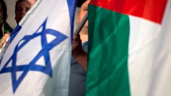 Bandeiras de Israel e da Palestina - Sputnik Brasil