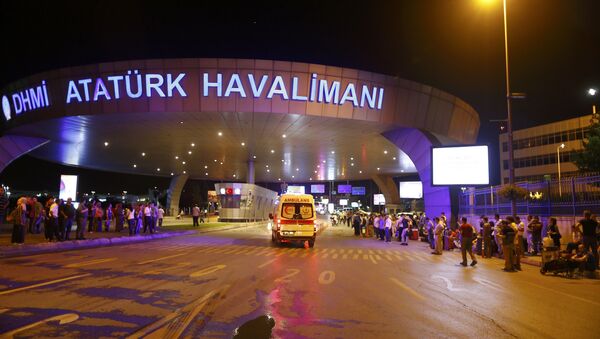 İstanbul Atatürk Havalimanı'nda patlama - Sputnik Brasil