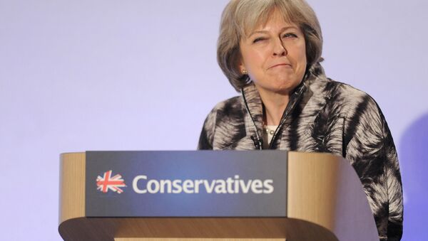 Theresa May, atual primeira-ministra do Reino Unido, se dirige ao Forum Conservador de Primavera no Centro de Londres, em 2016. - Sputnik Brasil