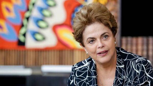 Dilma decide não depor na comissão do impeachment no Senado - Sputnik Brasil