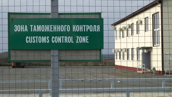 Zona do controle aduaneiro na fronteira com Ucrânia - Sputnik Brasil