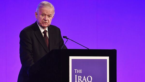 Coordenador do inquérito do envolvimento britânico na guerra no Iraque John Chilcot apresenta relatório, Londres, Reino Unido, 6 de julho de 2016 - Sputnik Brasil