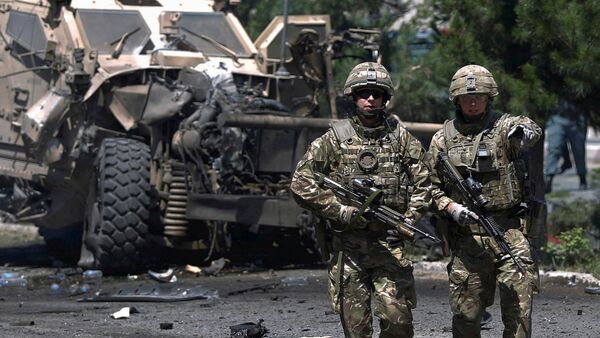 Soldados da OTAN após atentado com carro-bomba no Afeganistão - Sputnik Brasil