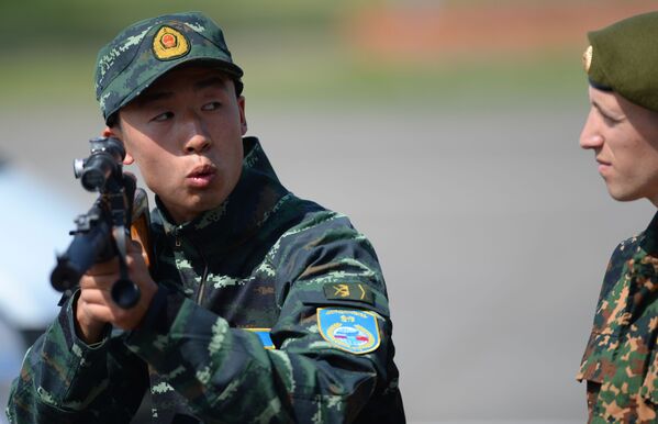 Inauguração dos exercícios táticos conjuntos das forças especiais da Guarda Nacional russa e da Polícia Armada Popular chinesa “Cooperação-2016” - Sputnik Brasil