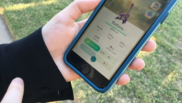 Game Pokémon Go no smartphone - Sputnik Brasil