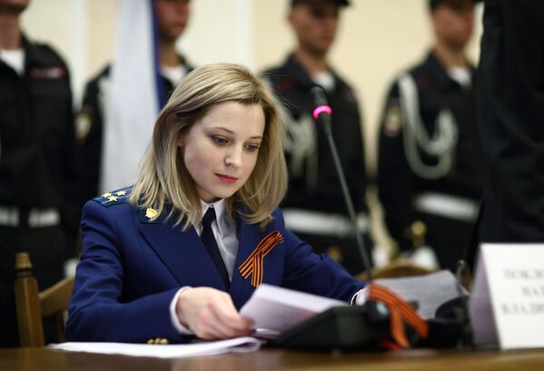 Natalia Poklonskaya na promotoria da Crimeia - Sputnik Brasil