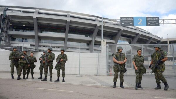 Forças Armadas no Rio realizam treinamento no Maracanã (17) para coibir possíveis ameaças terroristas - Sputnik Brasil