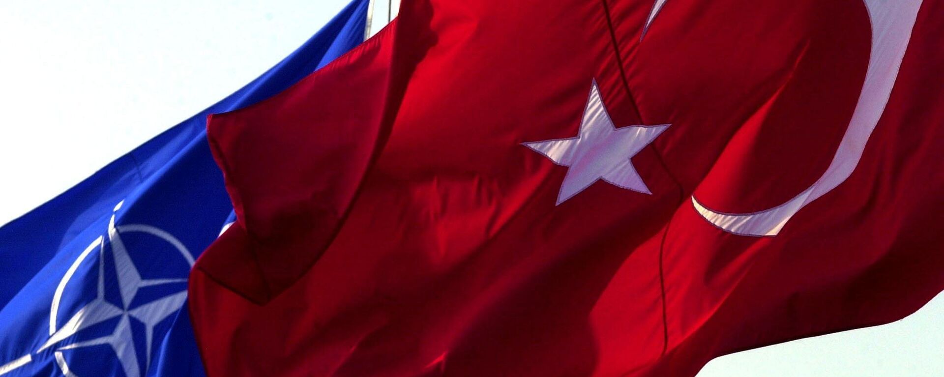 Bandeiras da Turquia e da OTAN - Sputnik Brasil, 1920, 25.01.2023