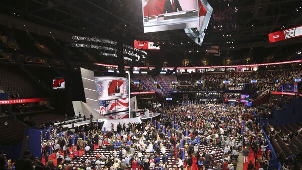 Republican National Committee Chairman Reince Priebus addresses the start of the first session of the Republican National Convention in Cleveland, Ohio. - Sputnik Brasil