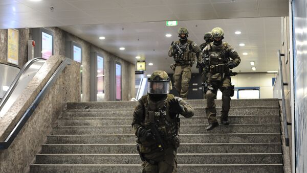 Polícia fecha metrô após atentado em Munique - Sputnik Brasil
