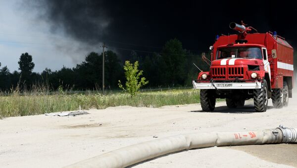 Carro de bombeiros ucranianos - Sputnik Brasil
