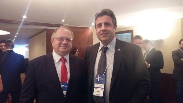 Embaixador da Rússia no Brasil, Sergei Akopov, e presidente da Câmara Brasil-Rússia de Comércio Indústria e Turismo, Gilberto Ramos - Sputnik Brasil