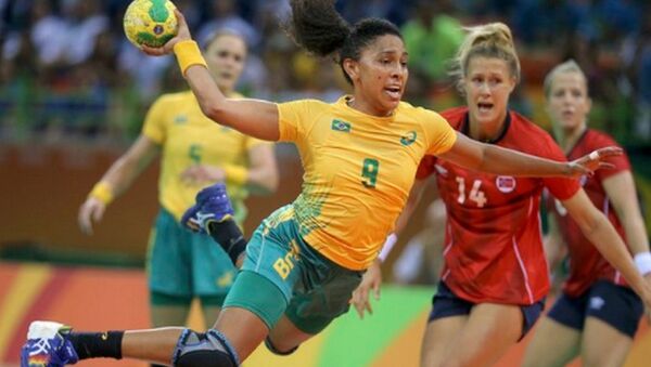 As meninas do handebol do Brasil vencem as Norueguesas - Sputnik Brasil