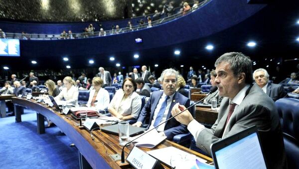 Senado decide hoje se Dilma vai a julgamento final - Sputnik Brasil