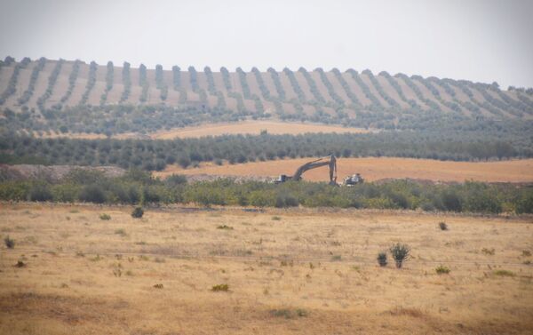 Vista da uma localidade perto de Jarablus em 24 de agosto de 2016, depois do início da operação turca - Sputnik Brasil