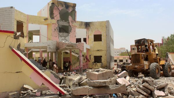 Aden, Iêmen, 29 de agosto de 2016: carro-bomba do Daesh deixa mais de 70 mortos - Sputnik Brasil