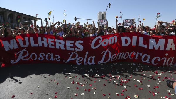 Dilma apoio - Sputnik Brasil