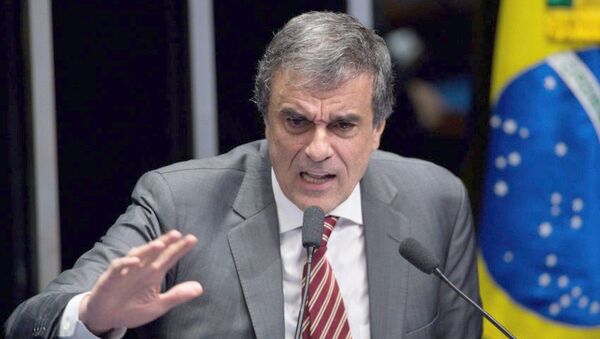 O advogado José Eduardo Cardozo faz a defesa de Dilma Rousseff - Sputnik Brasil
