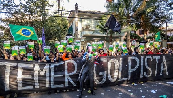 Protesto Flash Mob no Twitter contra o presidente Michel Temer - Sputnik Brasil