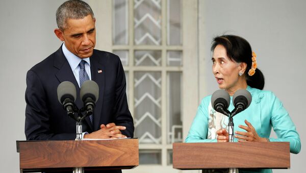Barack Obama e Aung San Suu Kyi (foto de arquivo) - Sputnik Brasil