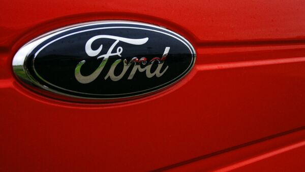 The Ford logo is seen at a Ford dealership in Hudson, Wisconsin - Sputnik Brasil
