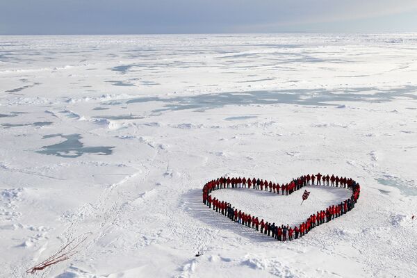 Turistas mostram todo seu amor pelo Ártico russo - Sputnik Brasil