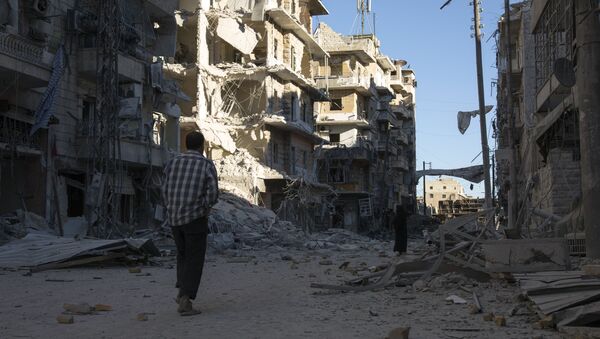 A cidade síria de Aleppo distruida pelos ataques aéreos, 24 de setembro de 2016 - Sputnik Brasil