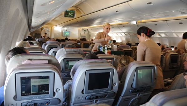 dentro da uma aeronave da empresa Emirates Airline - Sputnik Brasil
