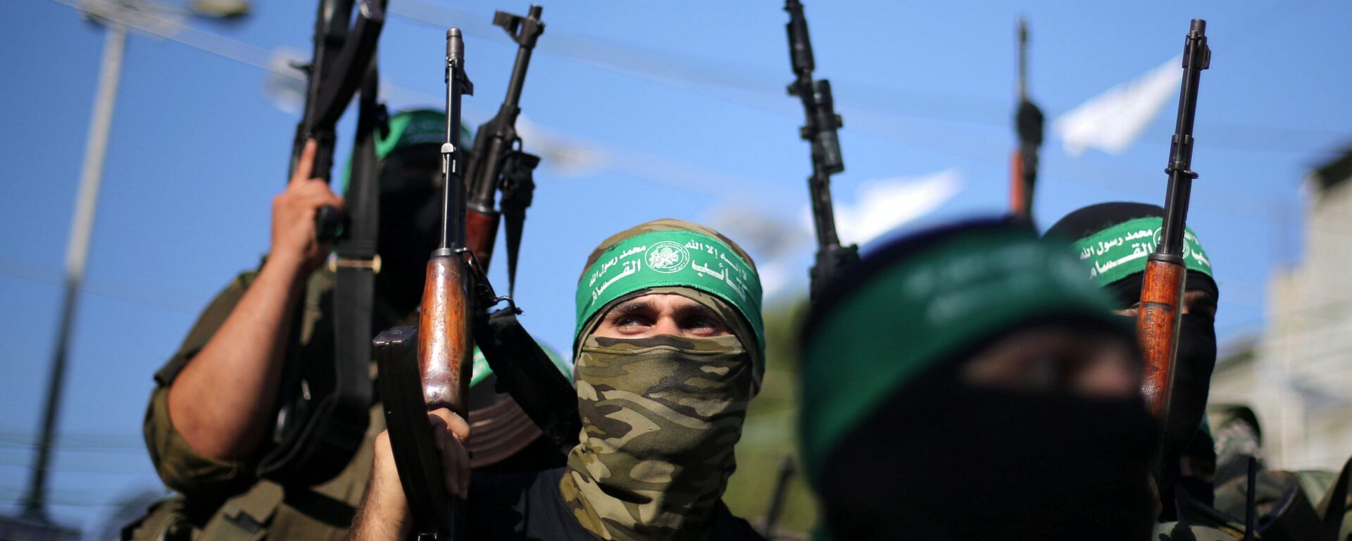 Militantes do braço armado do Hamas na Faixa de Gaza - Sputnik Brasil, 1920, 27.12.2021